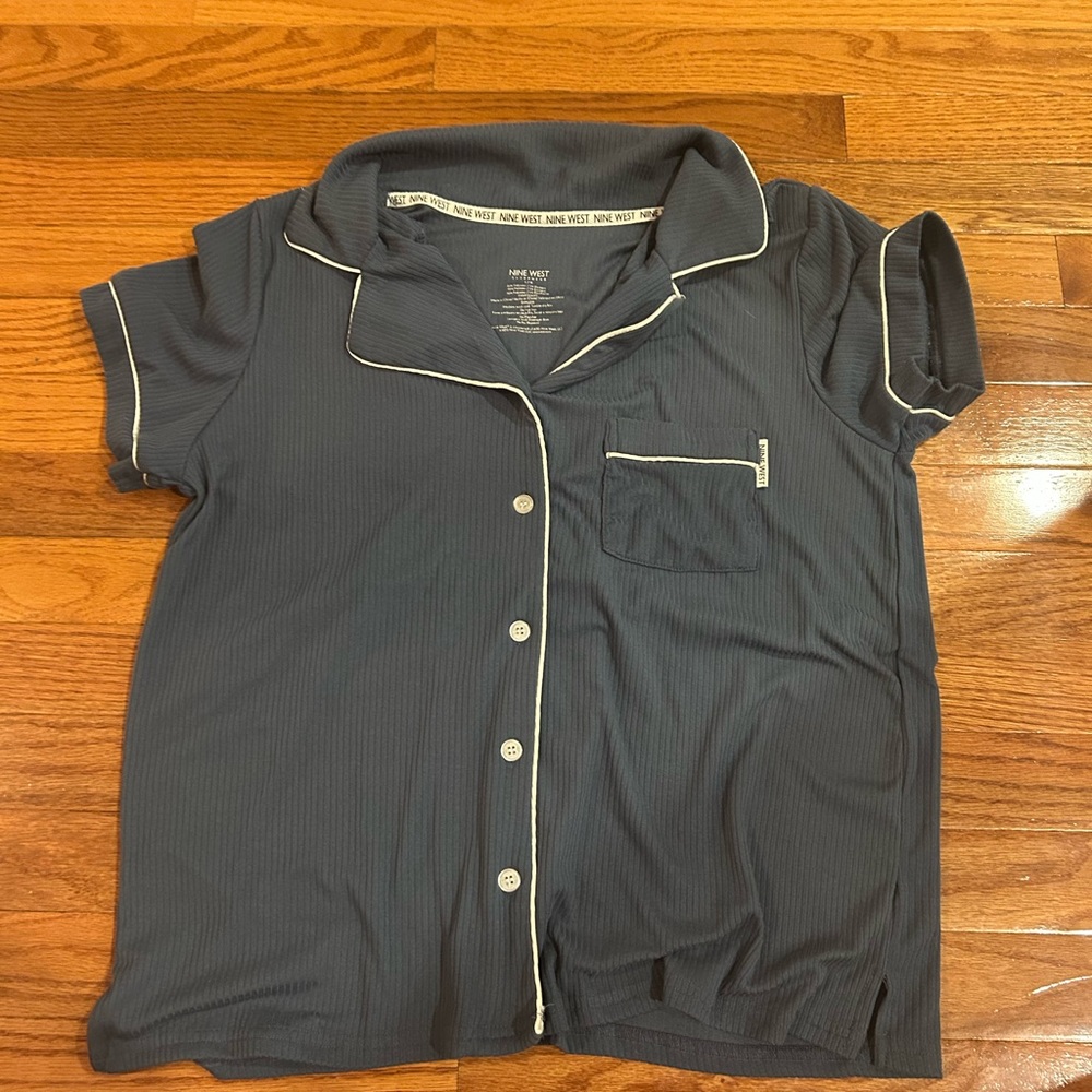 Nine West Black Ribbed Sleepwear Top